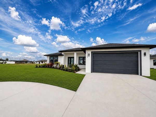 3000 Nelson Rd N , Cape Coral, FL 33993