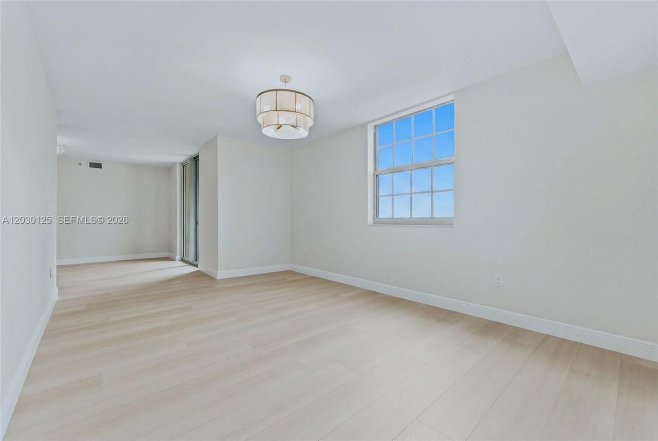 610 Clematis St , Unit 533, West Palm Beach, FL 33401 Photo