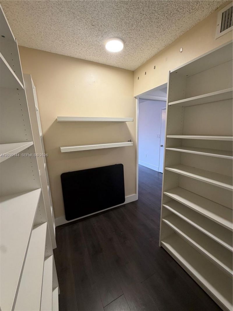 8540 SW 212th St , Unit 303, Cutler Bay, FL 33189 Photo