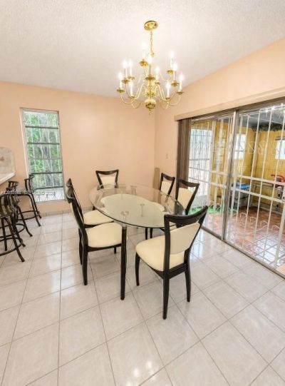 9013 SW 8th Ter , Miami, FL 33174 Photo