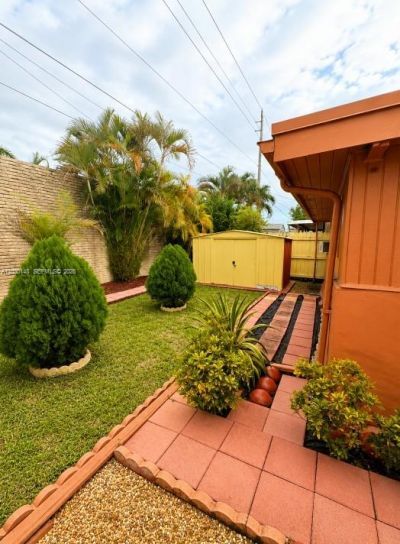 9013 SW 8th Ter , Miami, FL 33174 Photo