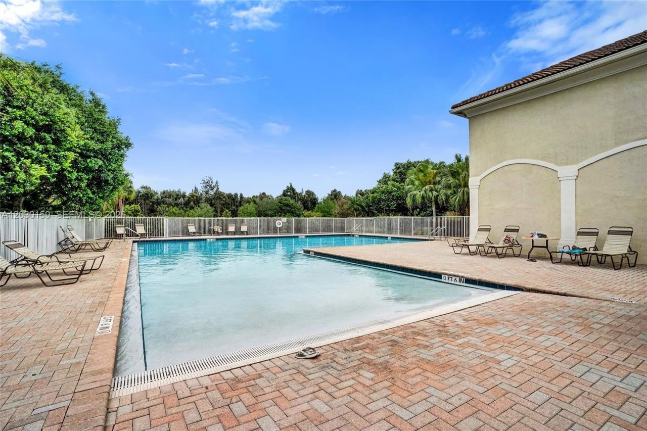 6334 SW 192nd Ave , Unit 6334, Pembroke Pines, FL 33332 Photo