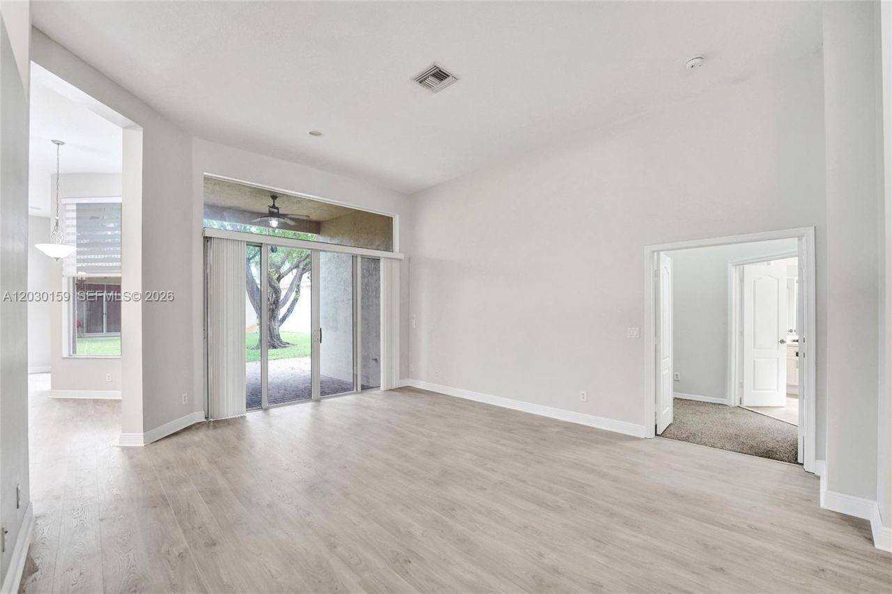 6334 SW 192nd Ave , Unit 6334, Pembroke Pines, FL 33332 Photo