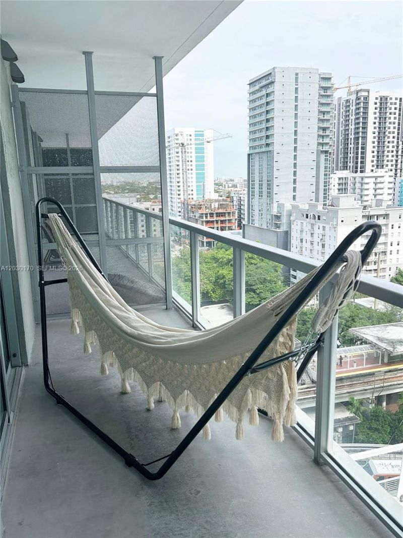 79 SW 12th St, Unit 1710-S, Miami, FL 33130 Photo