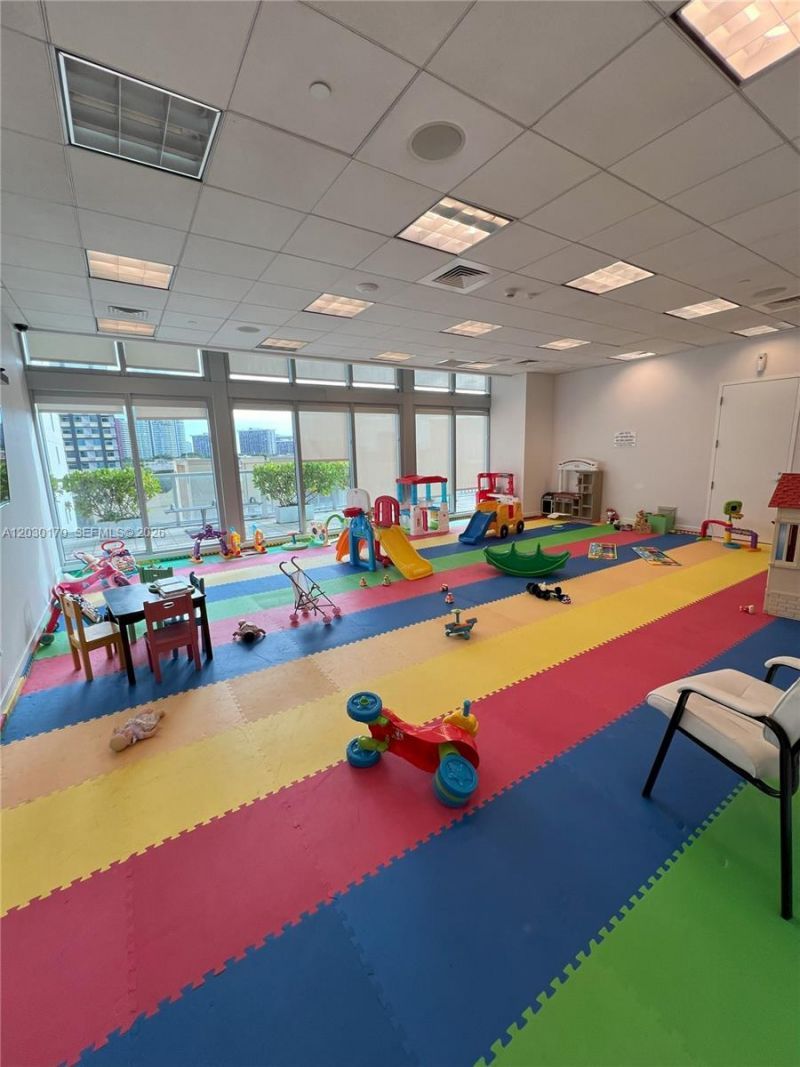 79 SW 12th St, Unit 1710-S, Miami, FL 33130 Photo