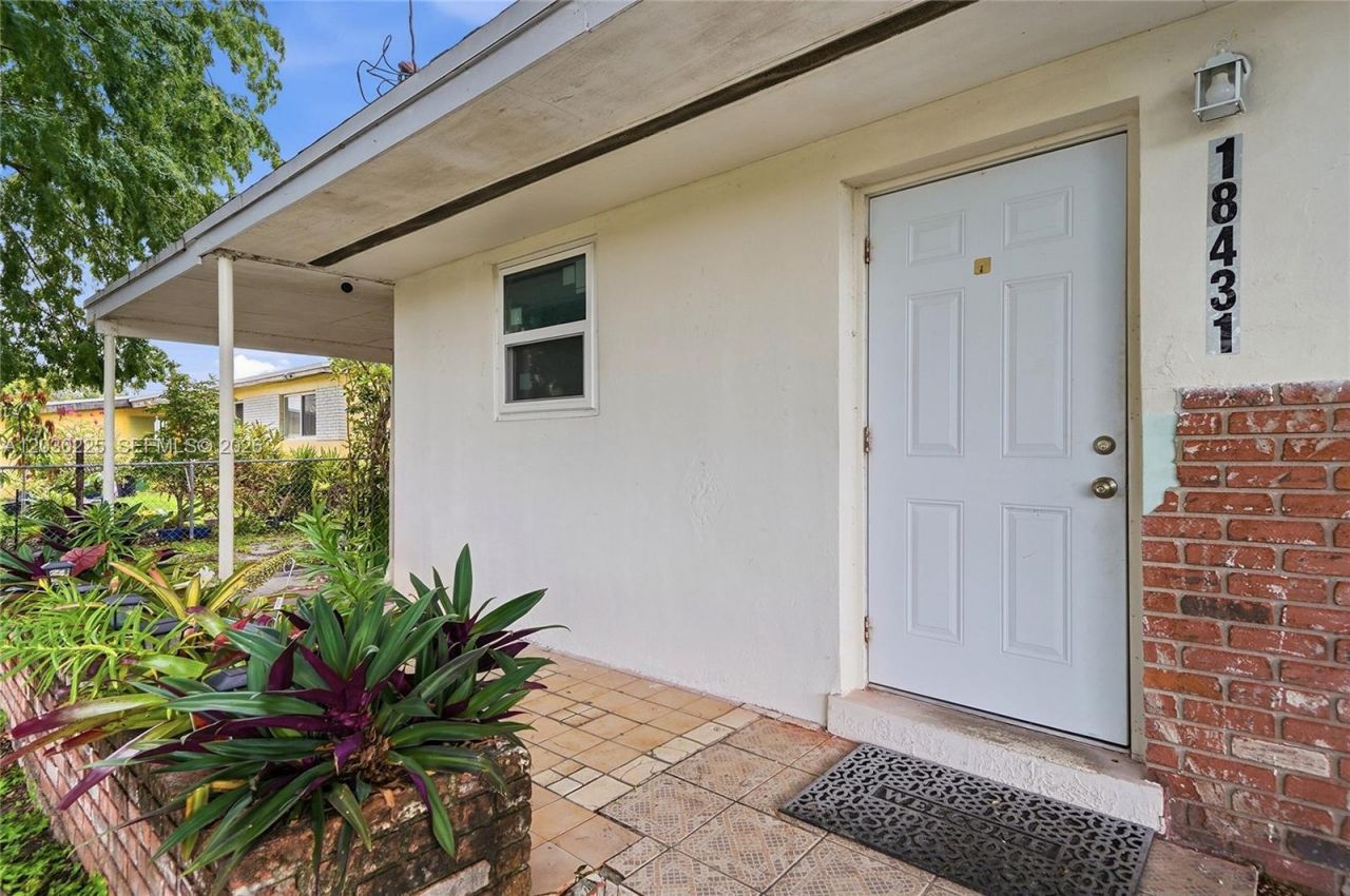 18431 NW 39th Ct , Miami Gardens, FL 33055 Photo