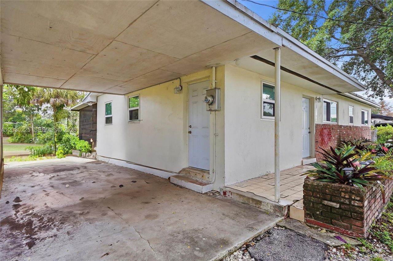 18431 NW 39th Ct , Miami Gardens, FL 33055 Photo
