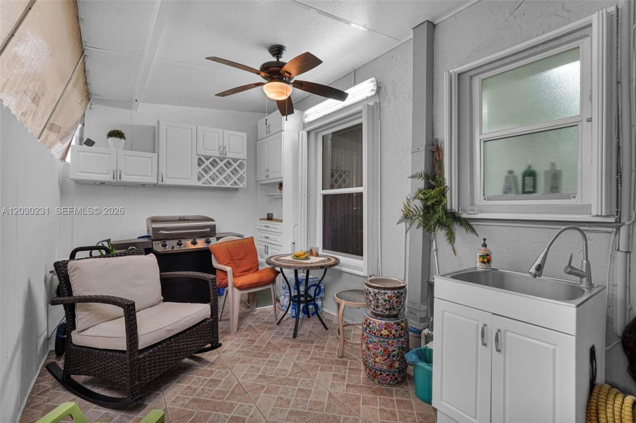 6095 W 18th Ave, Unit S107, Hialeah, FL 33012 Photo