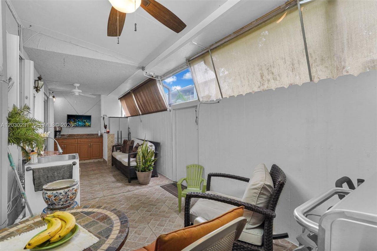 6095 W 18th Ave, Unit S107, Hialeah, FL 33012 Photo