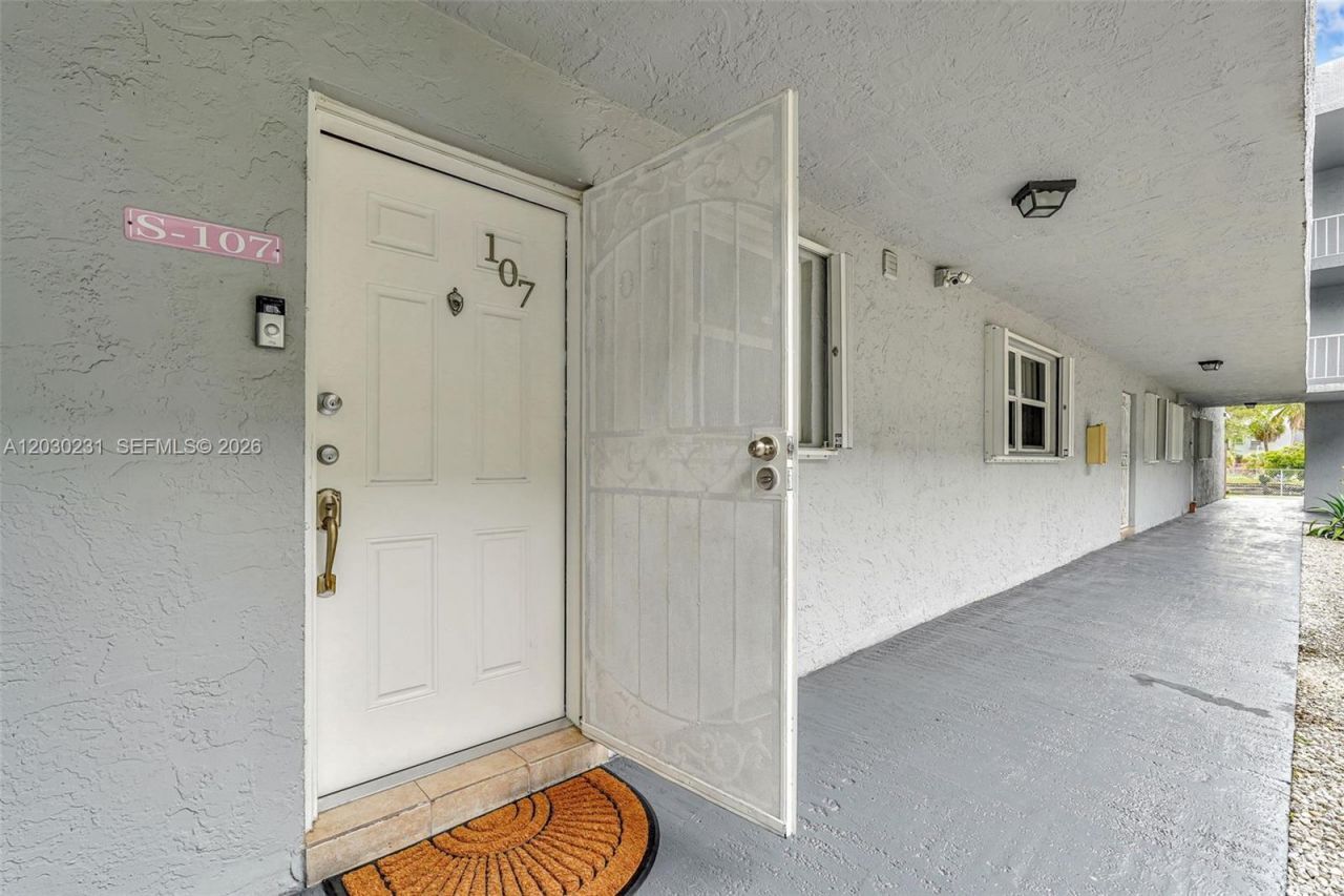 6095 W 18th Ave, Unit S107, Hialeah, FL 33012 Photo