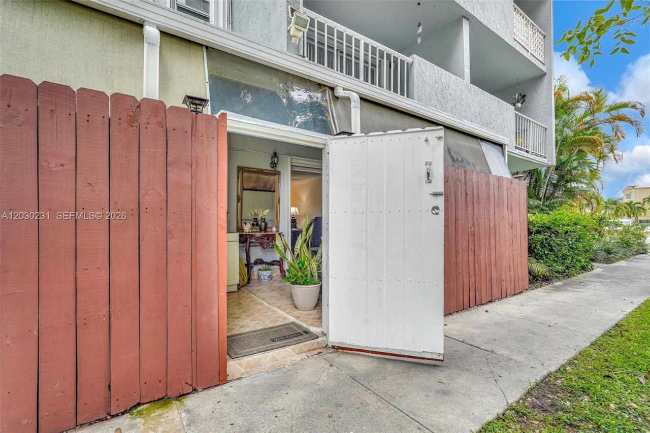 6095 W 18th Ave, Unit S107, Hialeah, FL 33012 Photo