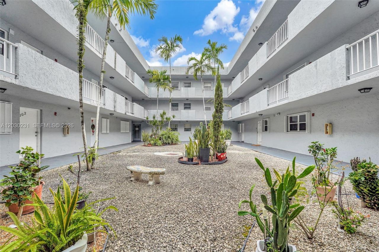 6095 W 18th Ave, Unit S107, Hialeah, FL 33012 Photo