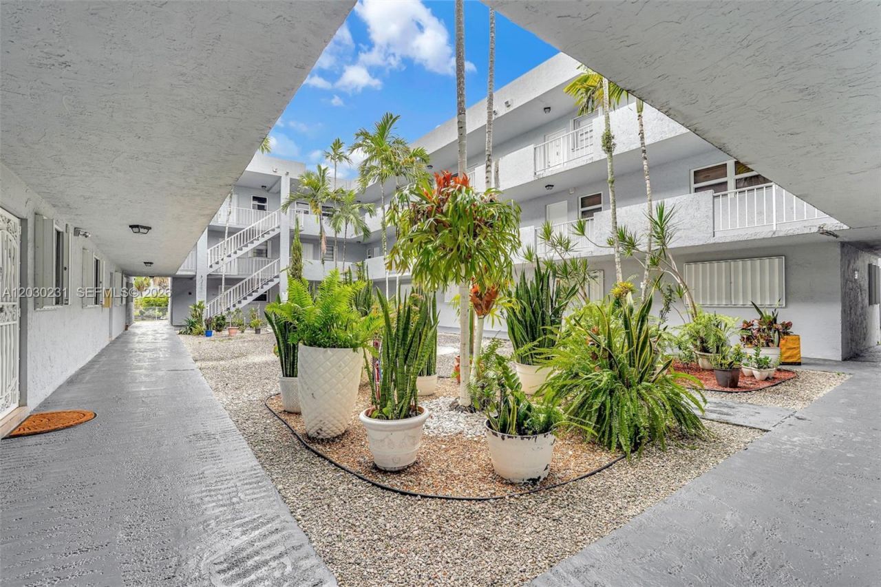 6095 W 18th Ave, Unit S107, Hialeah, FL 33012 Photo