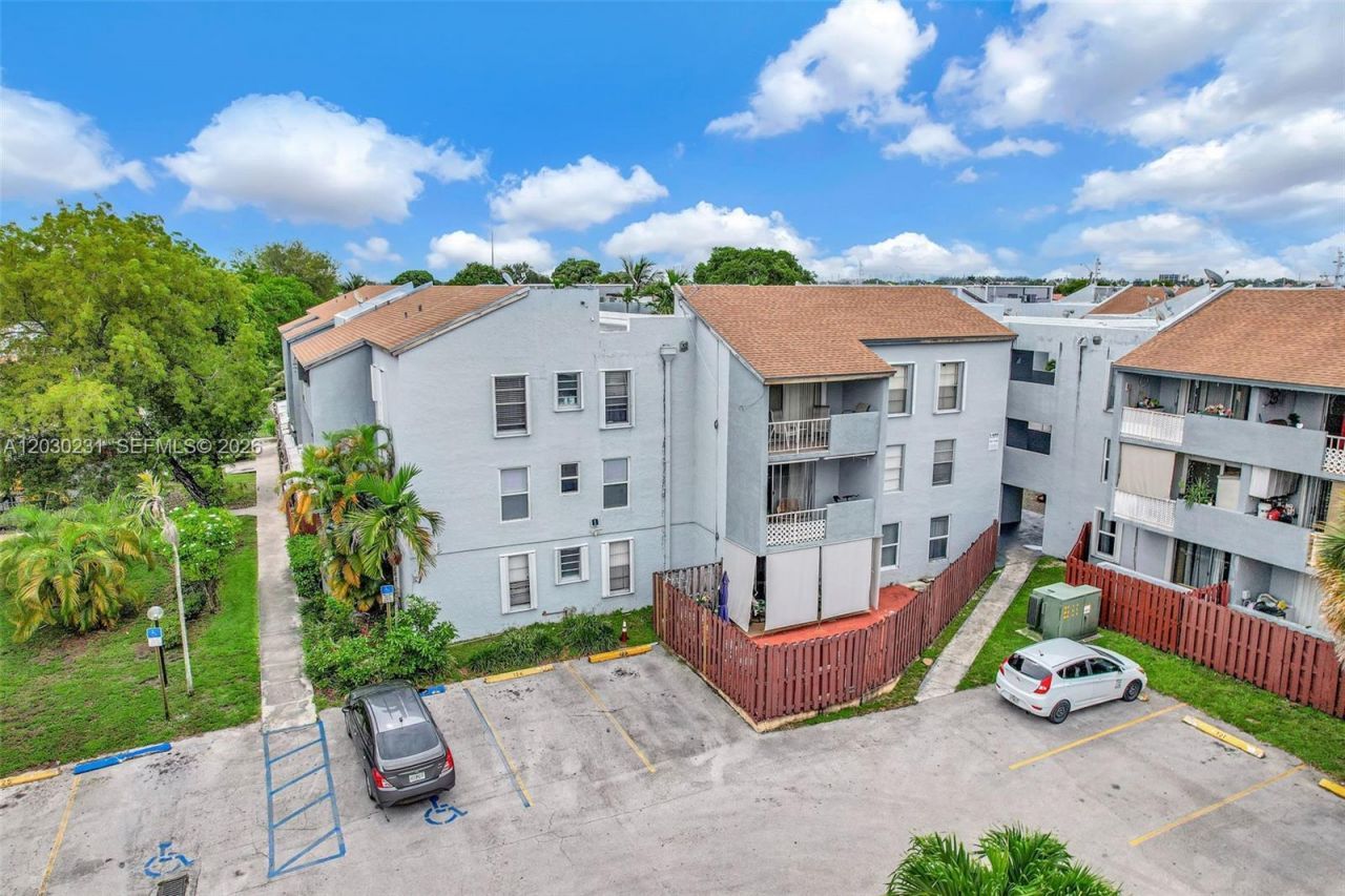 6095 W 18th Ave, Unit S107, Hialeah, FL 33012 Photo