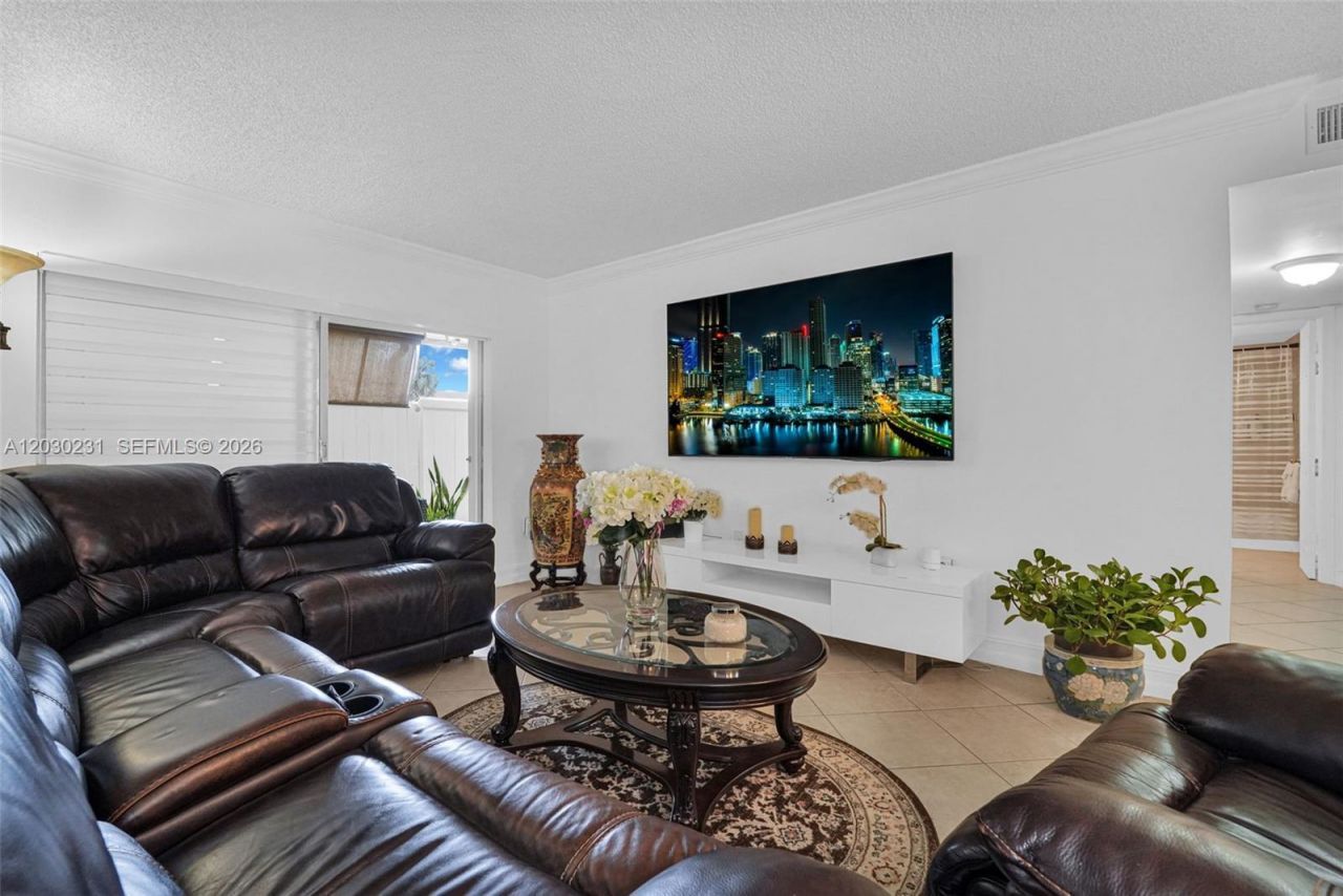 6095 W 18th Ave, Unit S107, Hialeah, FL 33012 Photo
