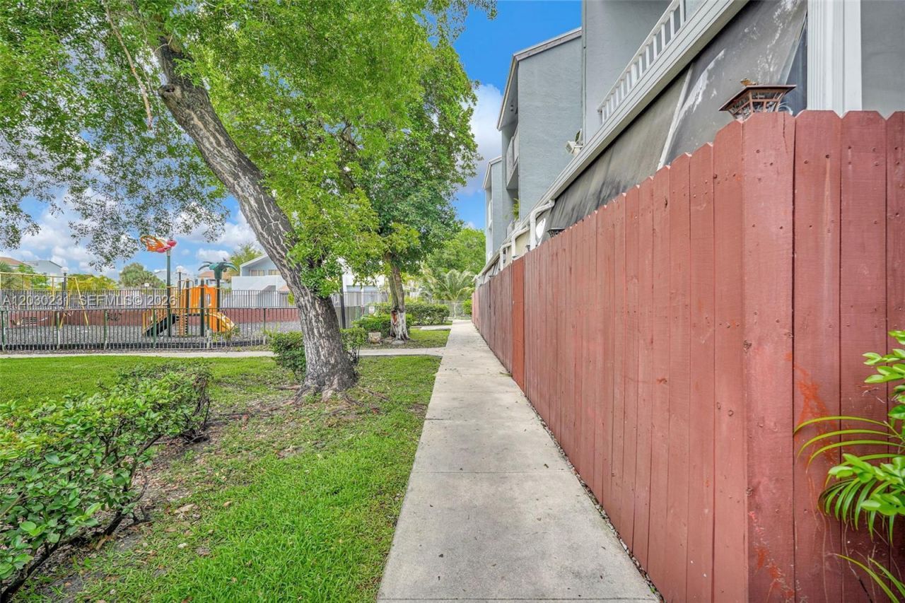 6095 W 18th Ave, Unit S107, Hialeah, FL 33012 Photo