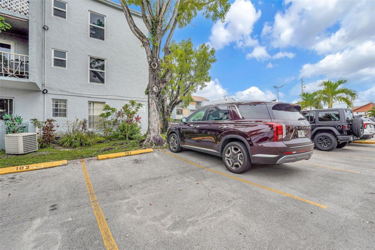6095 W 18th Ave, Unit S107, Hialeah, FL 33012 Photo