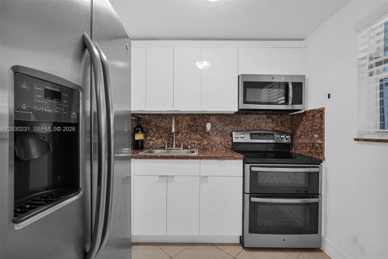 6095 W 18th Ave, Unit S107, Hialeah, FL 33012 Photo