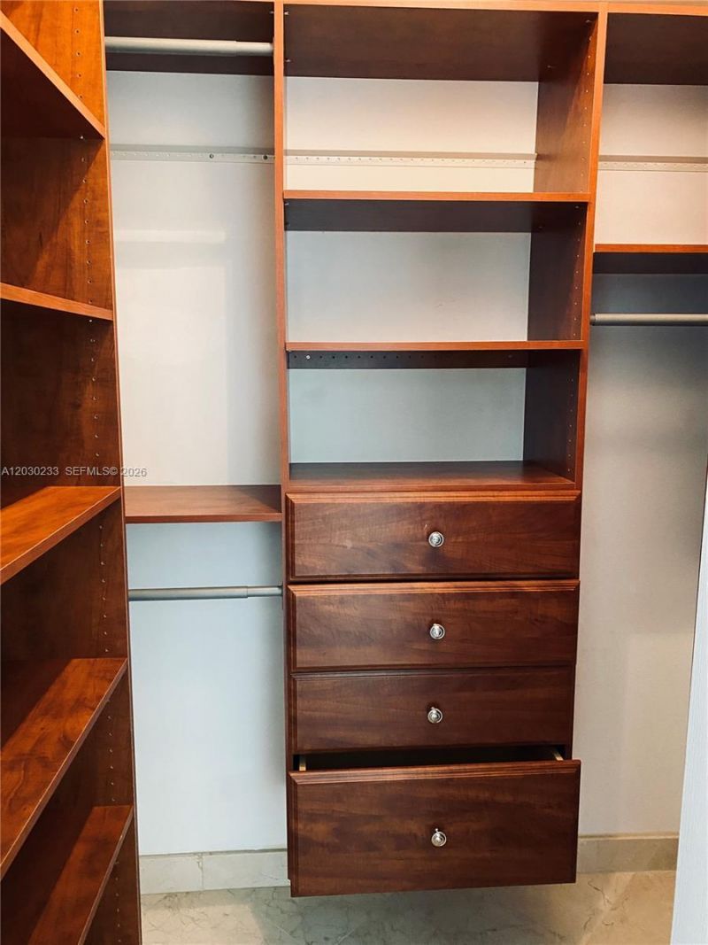335 S Biscayne Blvd , Unit 2908, Miami, FL 33131 Photo
