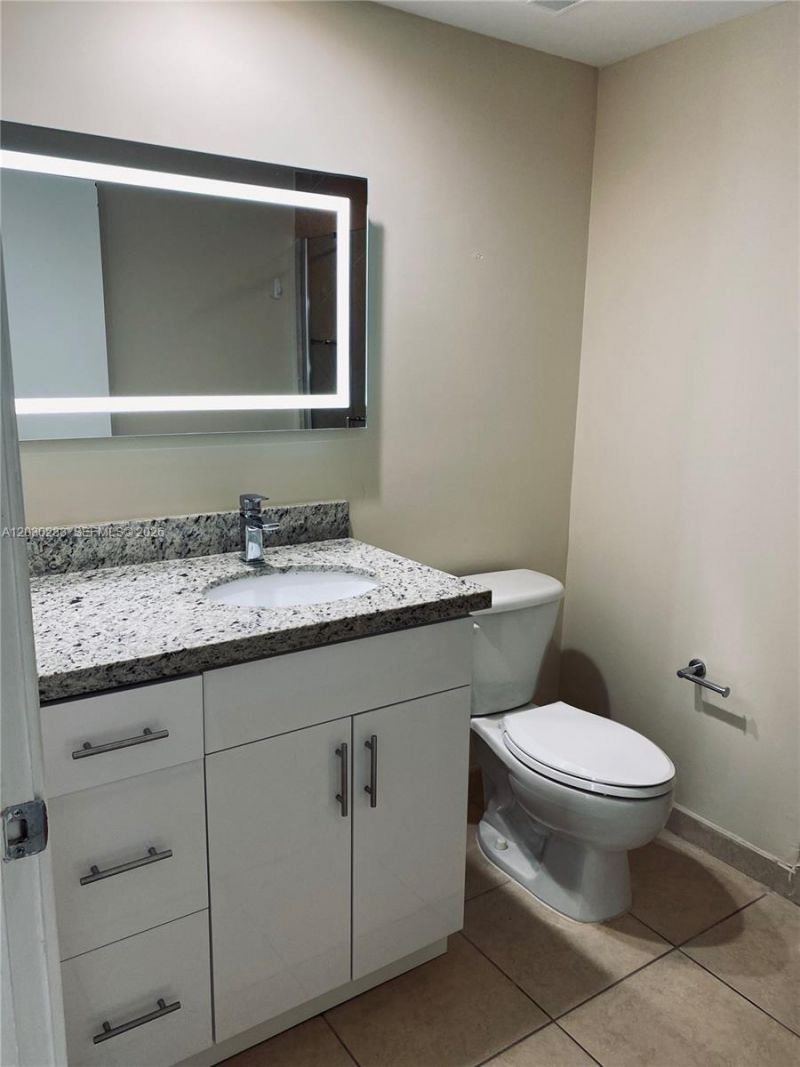 335 S Biscayne Blvd , Unit 2908, Miami, FL 33131 Photo