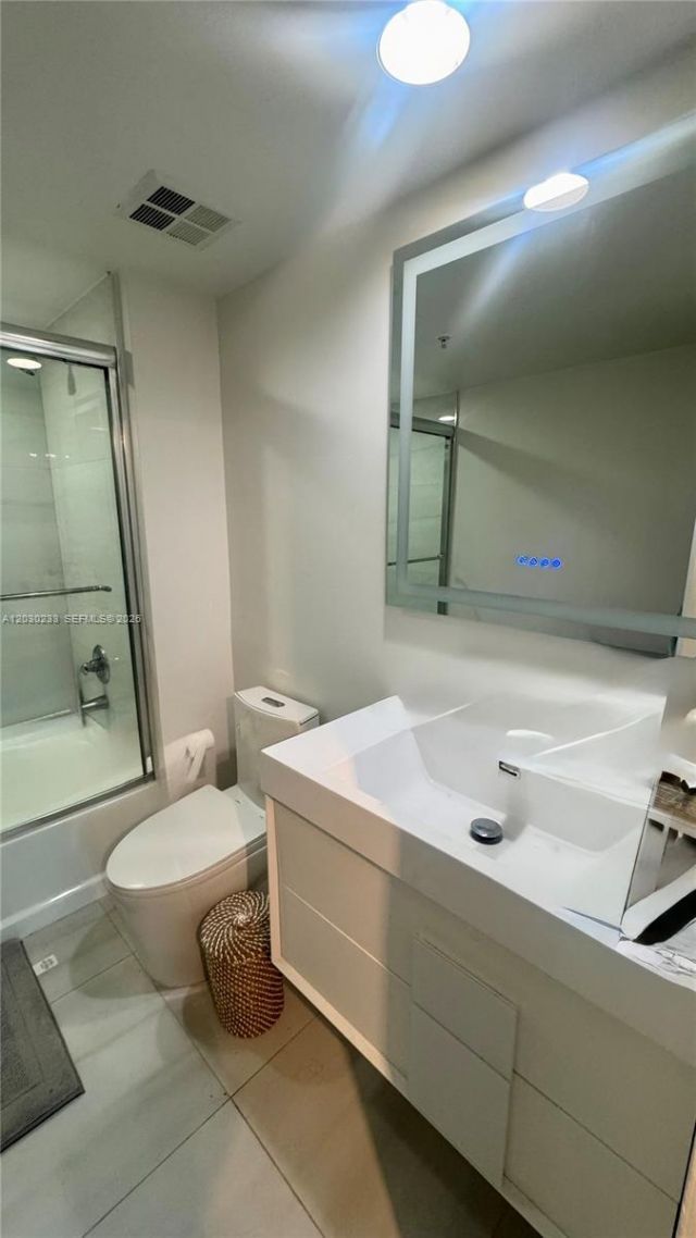 335 S Biscayne Blvd , Unit 2908, Miami, FL 33131 Photo