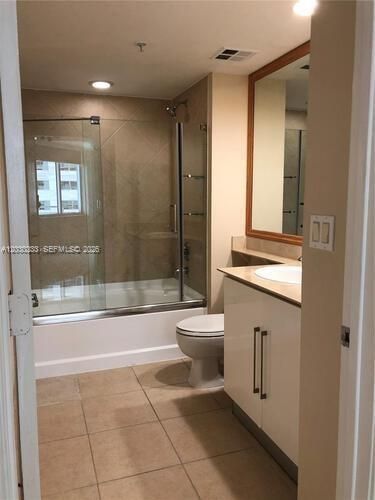 335 S Biscayne Blvd , Unit 2908, Miami, FL 33131 Photo
