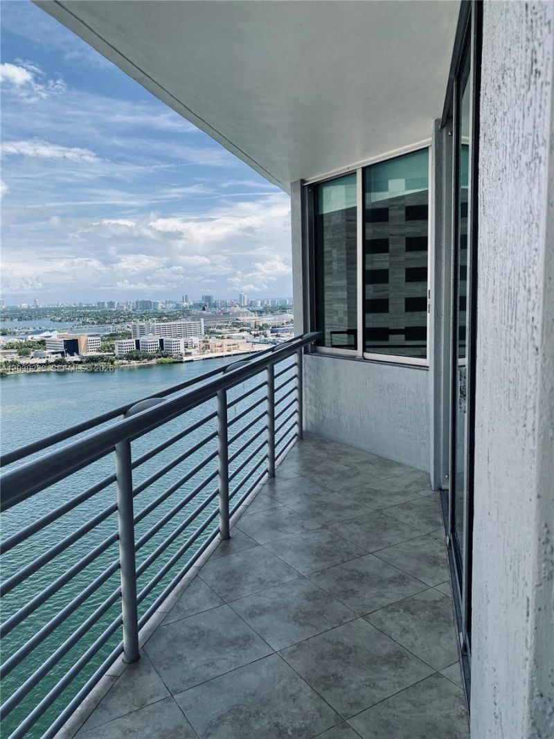 335 S Biscayne Blvd , Unit 2908, Miami, FL 33131 Photo