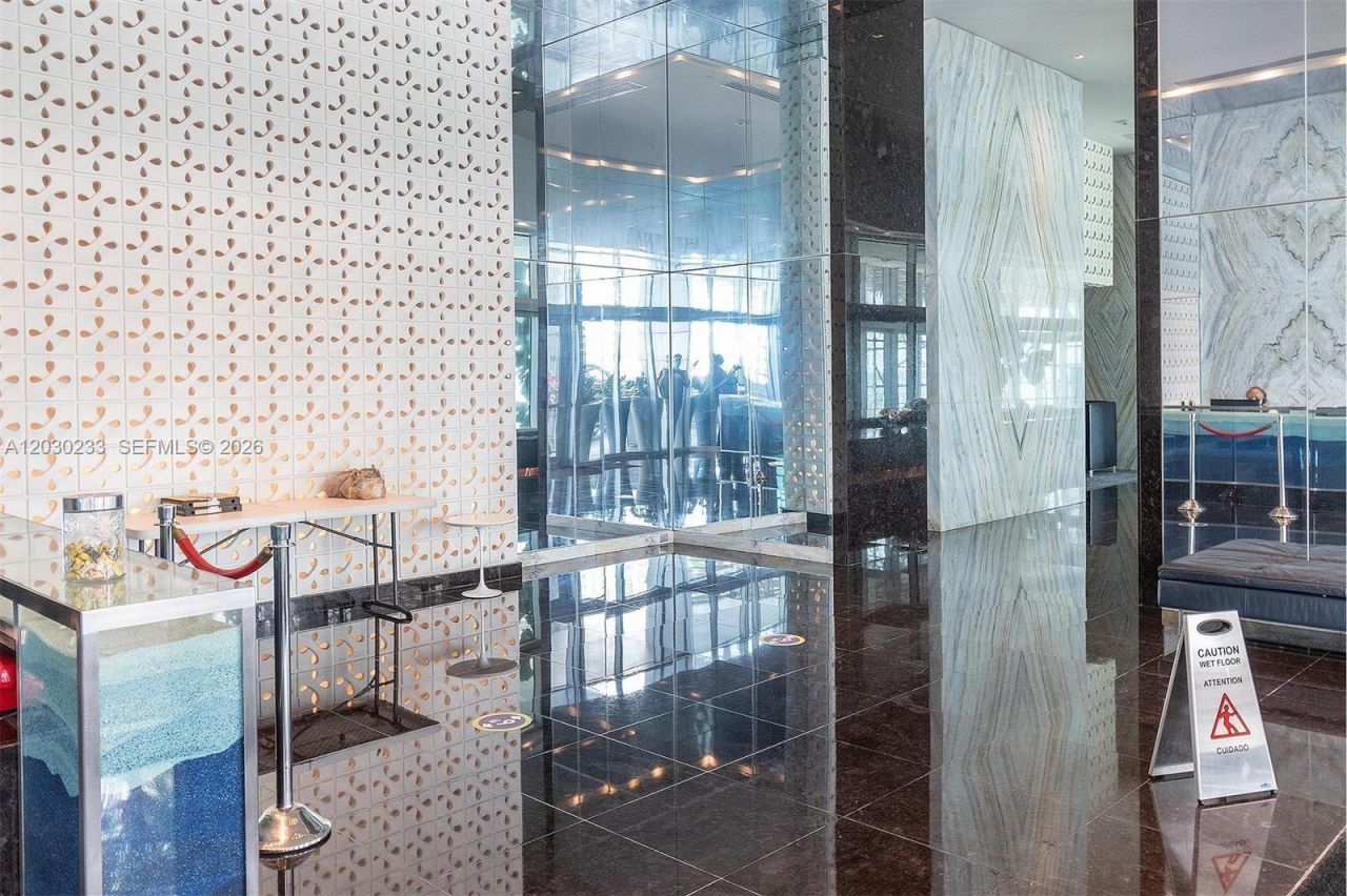335 S Biscayne Blvd, Unit 2908, Miami, FL 33131 Photo