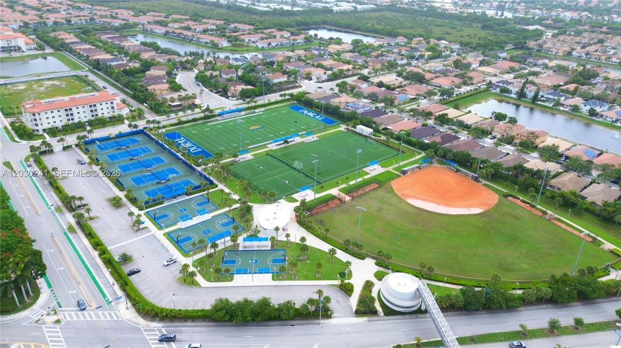10918 NW 78th Ter , Doral, FL 33178 Photo