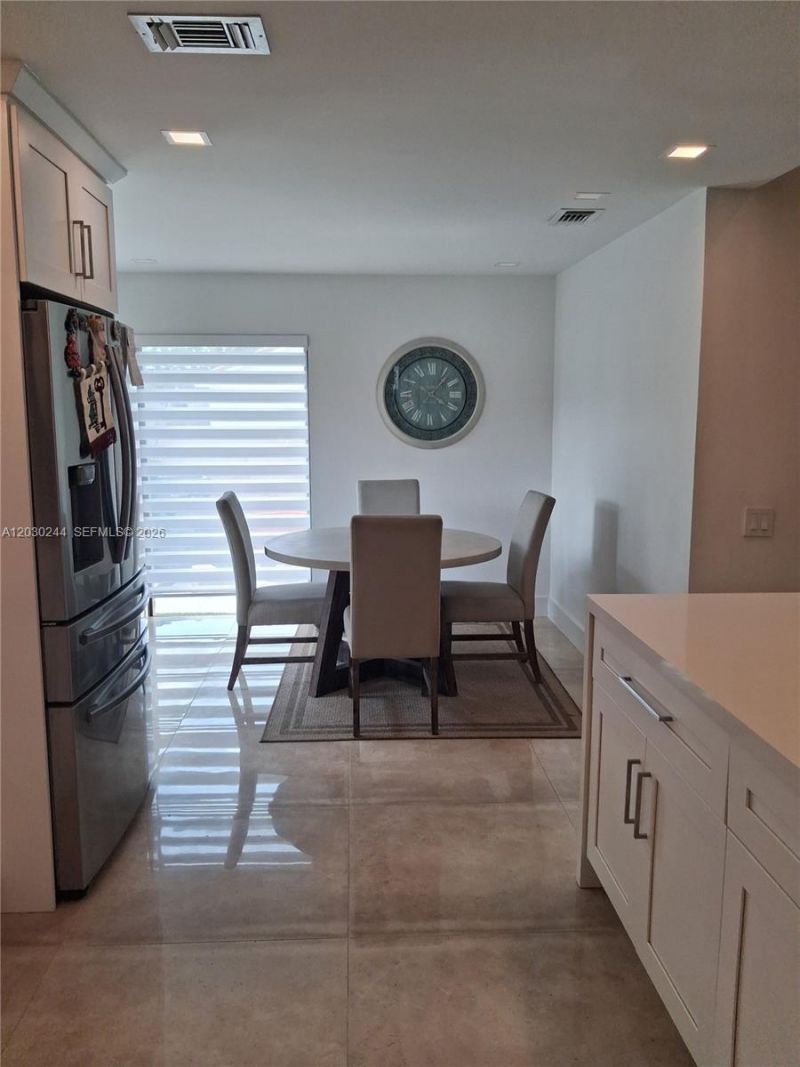 17531 NW 62nd Pl N, Hialeah, FL 33015 Photo