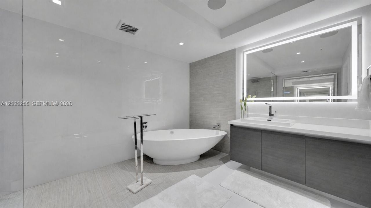 330 Sunny Isles Blvd , Unit 5-1107, Sunny Isles Beach, FL 33160 Photo