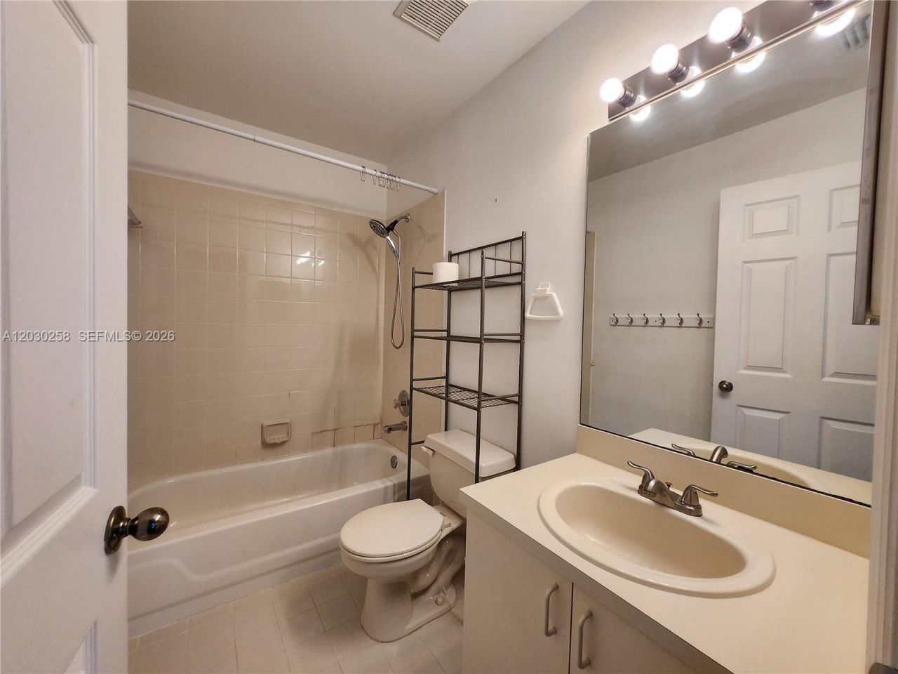 3332 Orinoco Ln , Unit 3332, Margate, FL 33063 Photo