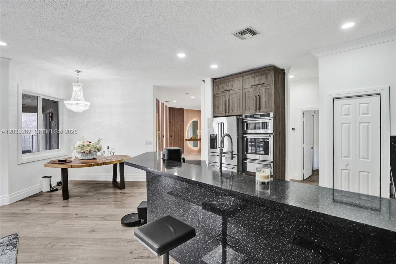 16180 SW 14th St , Pembroke Pines, FL 33027 Photo