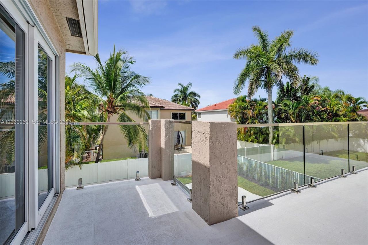 16180 SW 14th St , Pembroke Pines, FL 33027 Photo