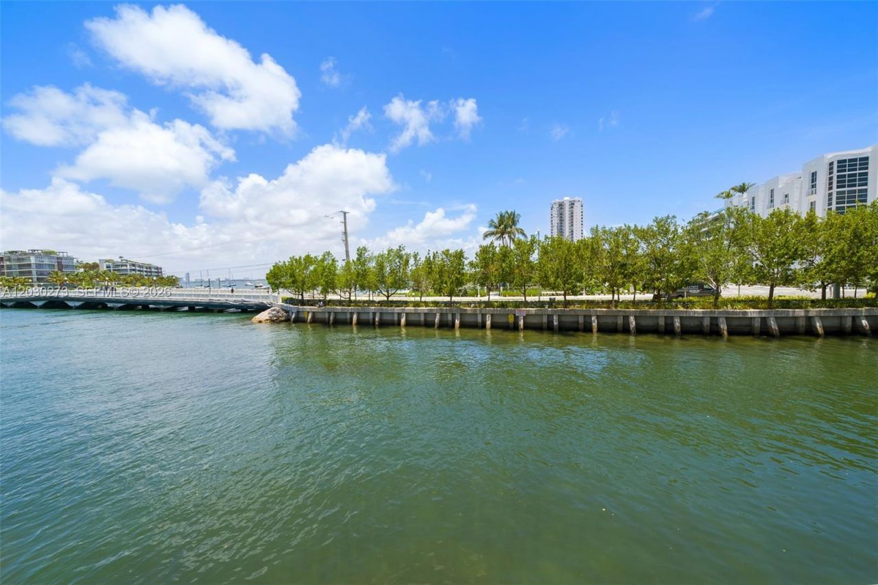 1670 Lincoln Ct , Unit 2B, Miami Beach, FL 33139 Photo