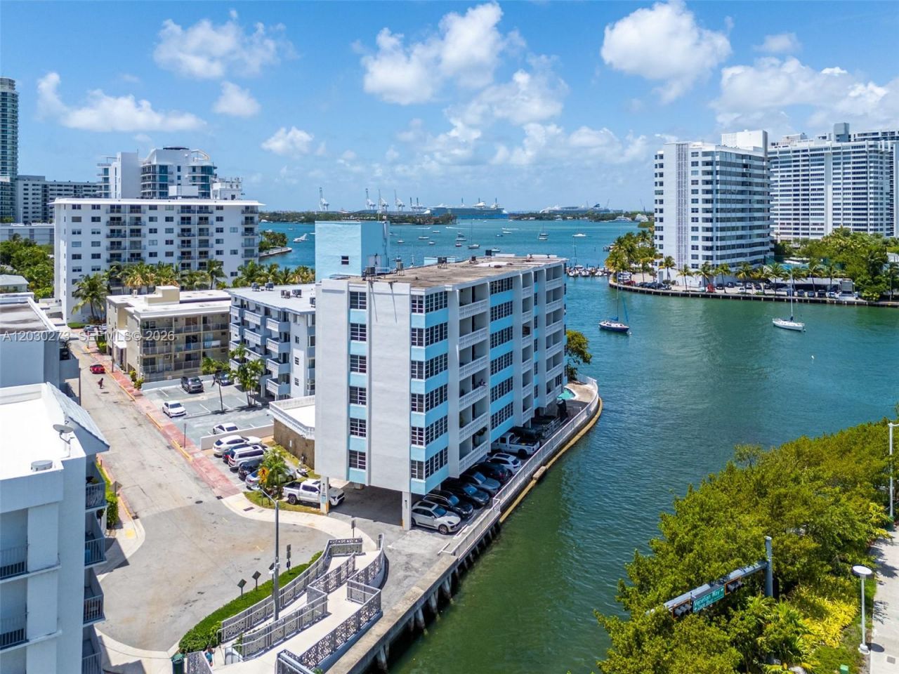 1670 Lincoln Ct , Unit 2B, Miami Beach, FL 33139 Photo