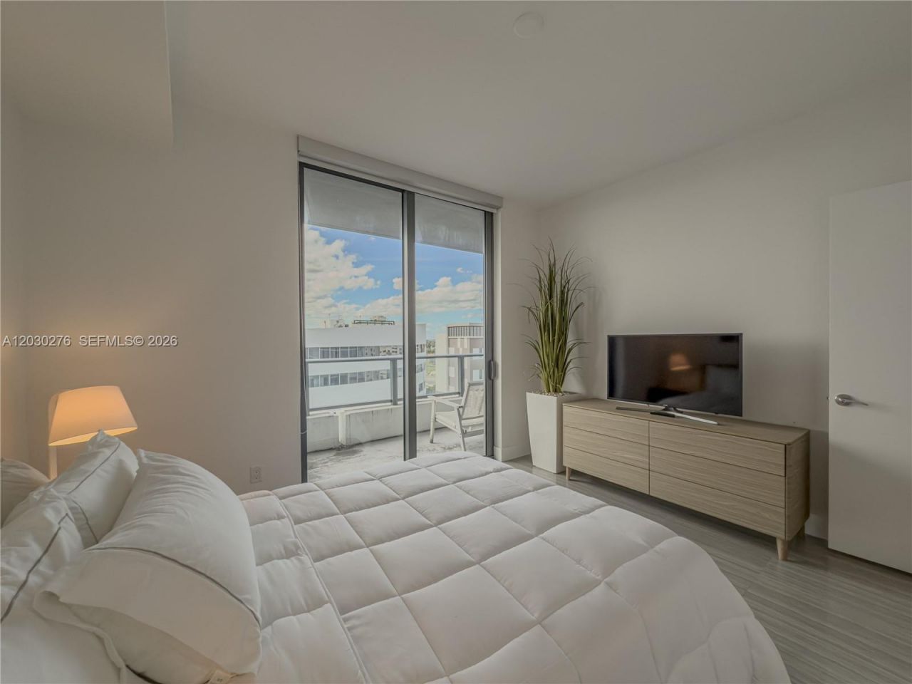 2960 NE 207th St , Unit 1104, Aventura, FL 33180 Photo