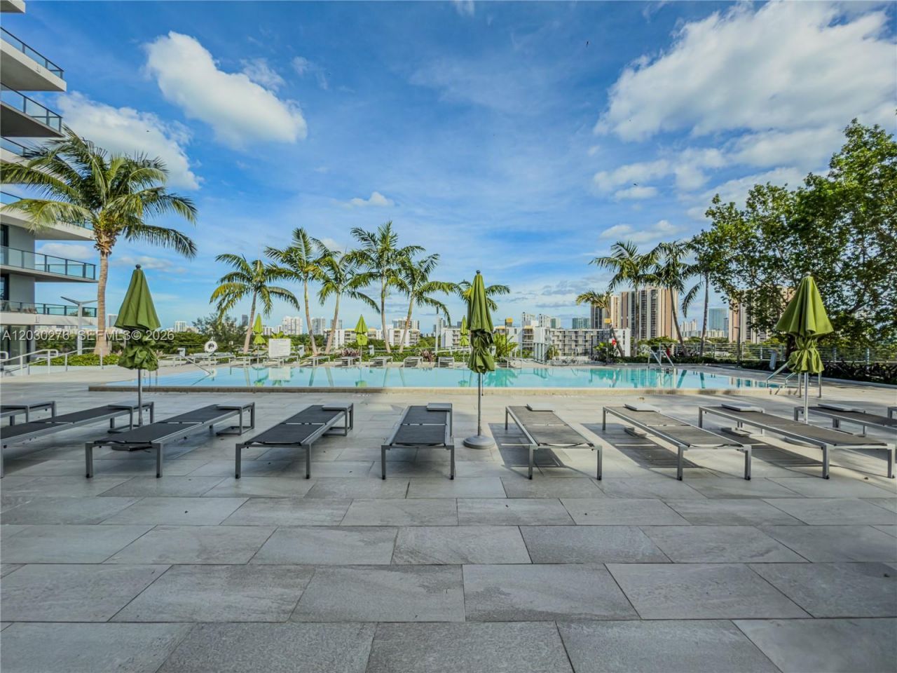 2960 NE 207th St , Unit 1104, Aventura, FL 33180 Photo