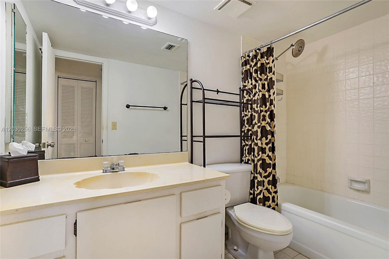 6475 W Oakland Park Blvd , Unit 505, Lauderhill, FL 33313 Photo