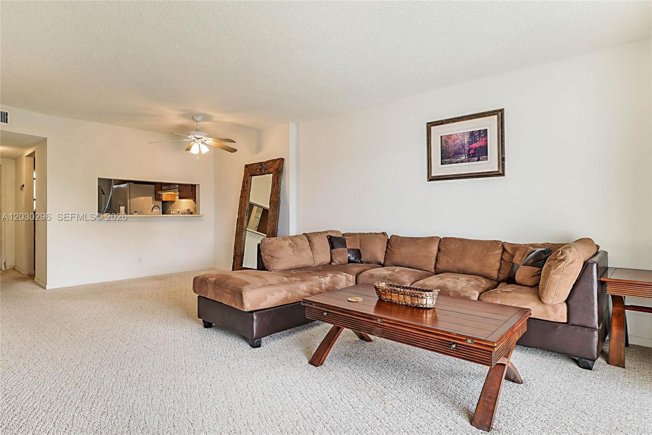 6475 W Oakland Park Blvd , Unit 505, Lauderhill, FL 33313 Photo