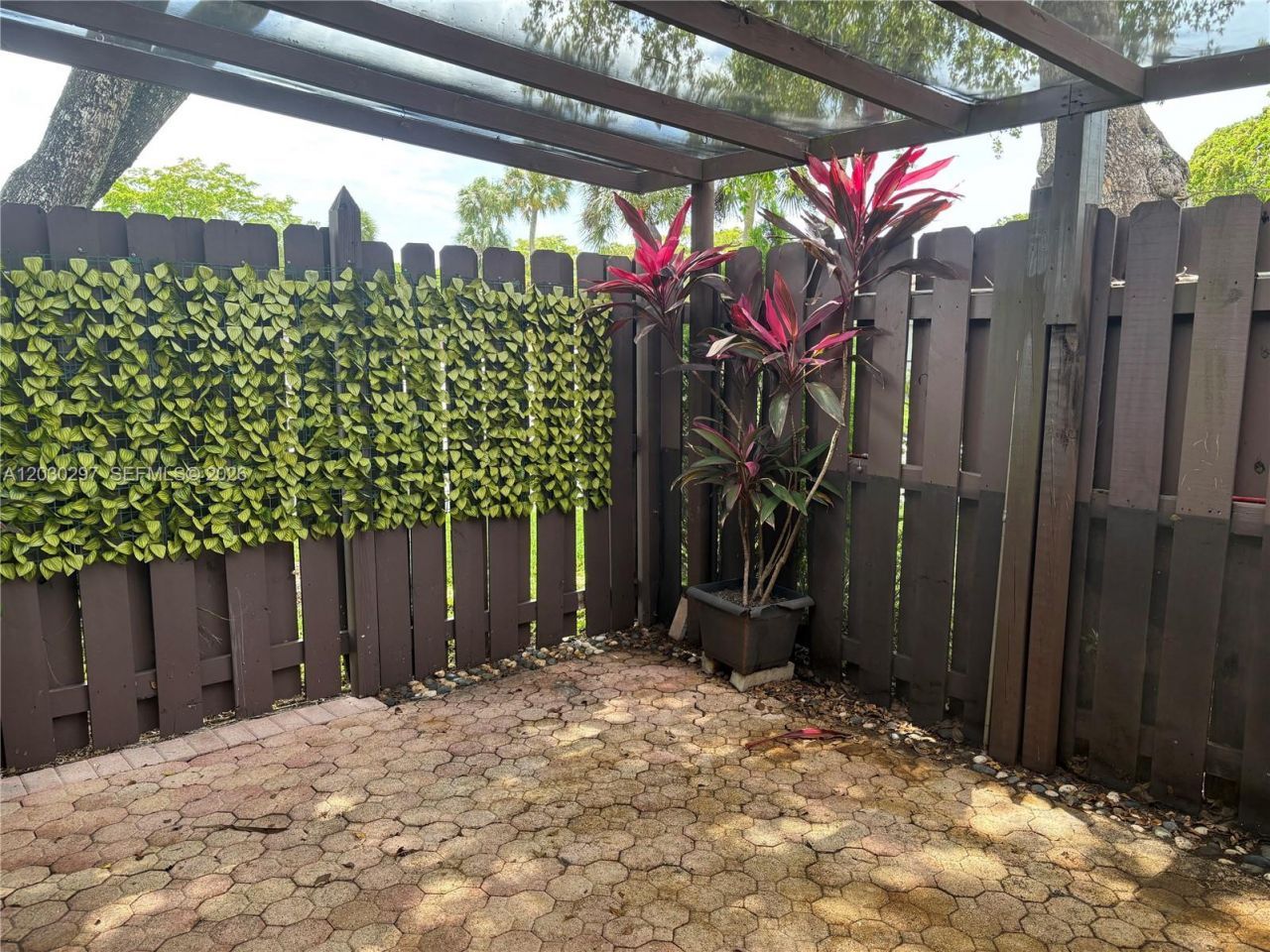 100 Gate Rd , Unit 3-63, Hollywood, FL 33024 Photo