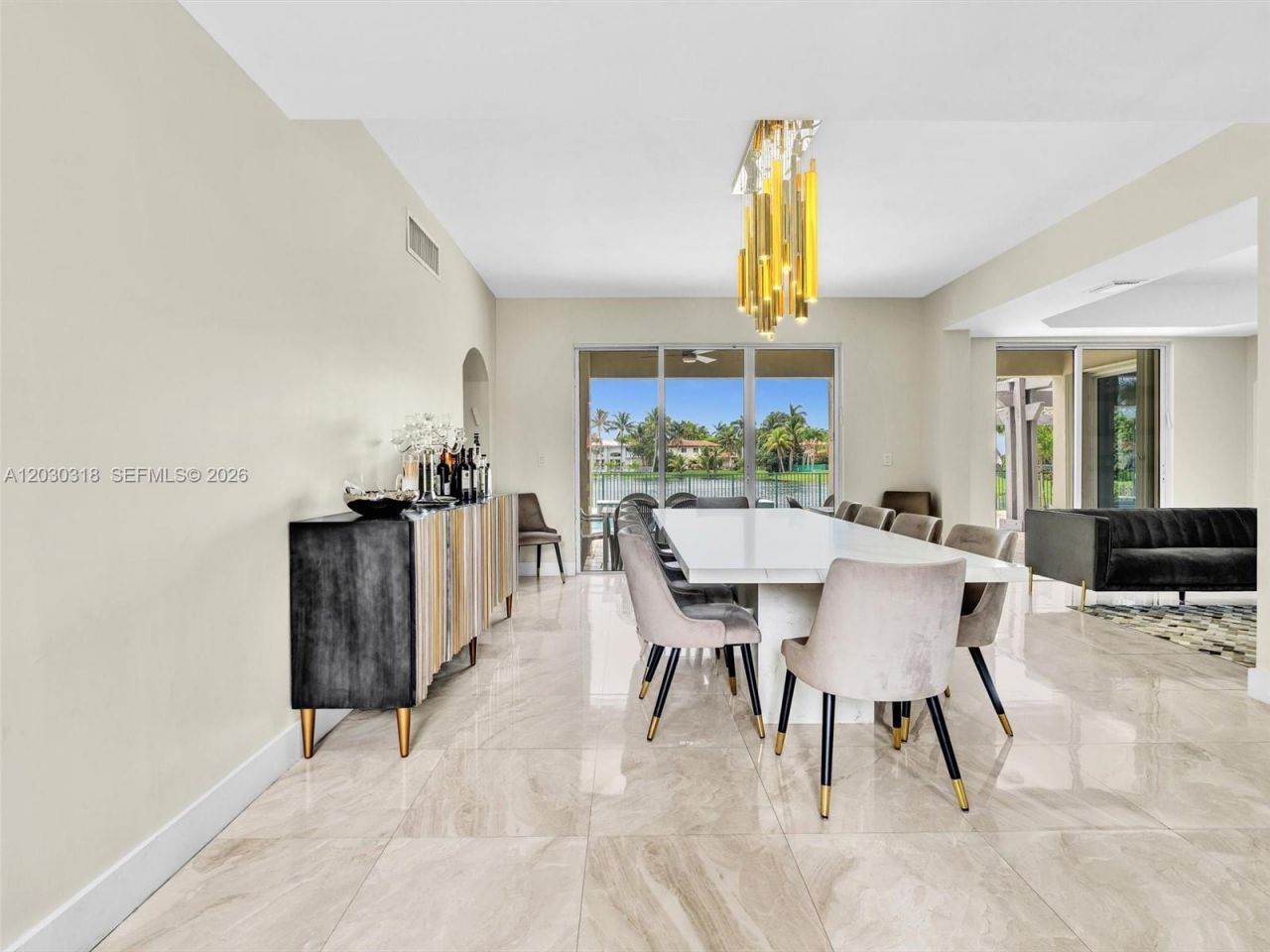 8052 NW 161st Ter, Miami Lakes, FL 33016 Photo