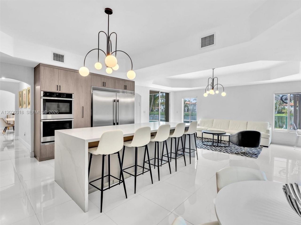 8052 NW 161st Ter, Miami Lakes, FL 33016 Photo