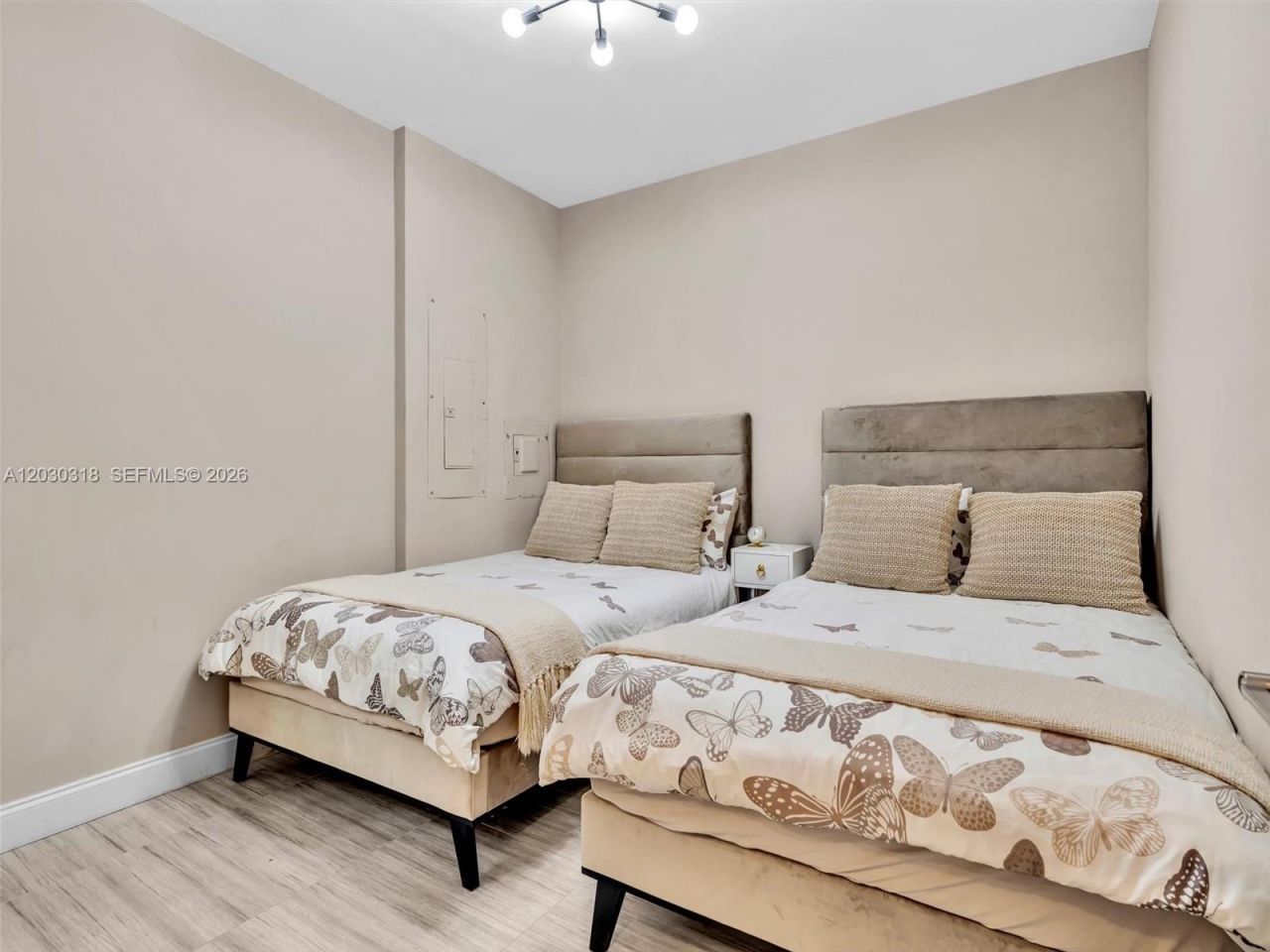 8052 NW 161st Ter, Miami Lakes, FL 33016 Photo