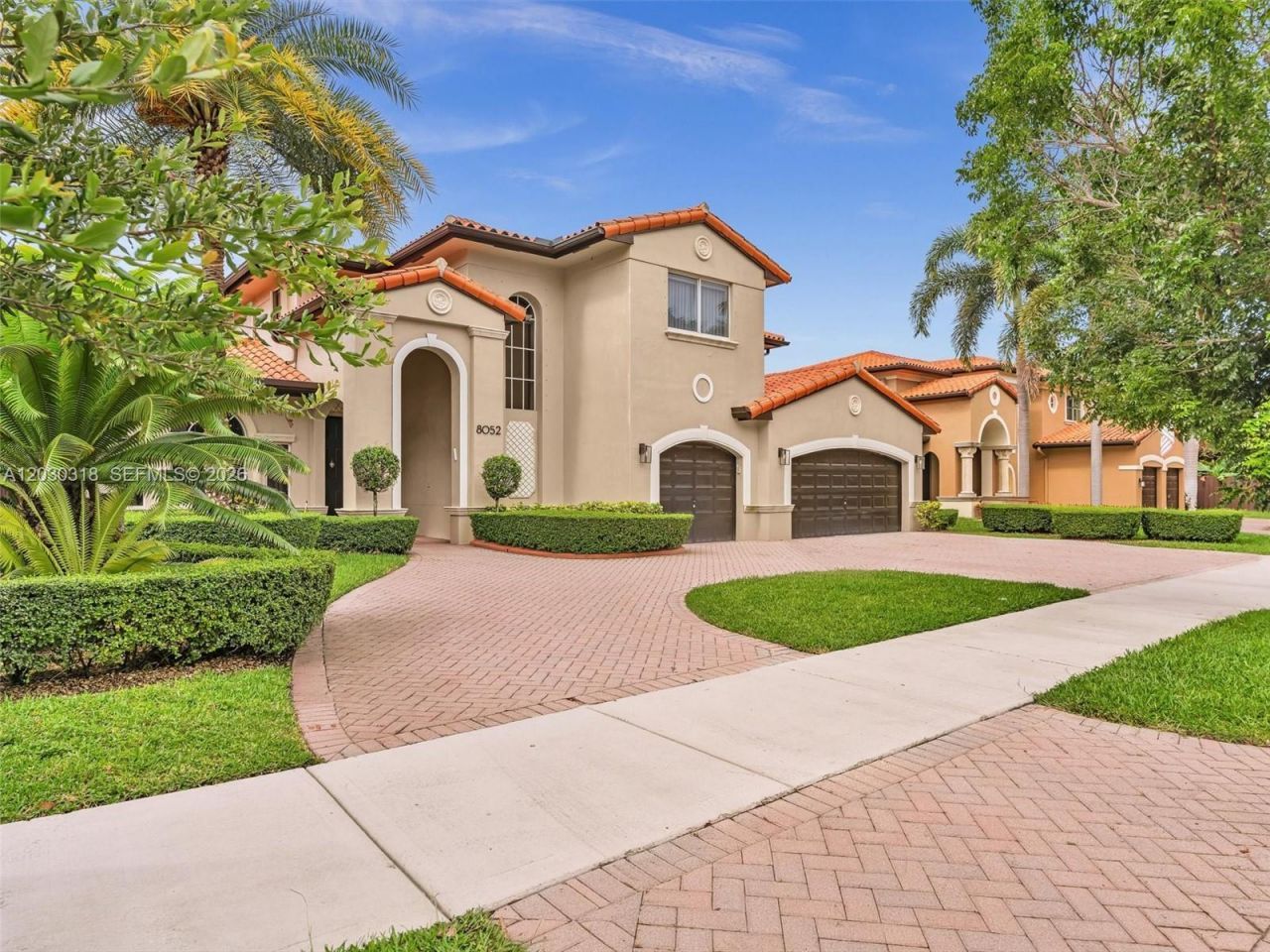 8052 NW 161st Ter, Miami Lakes, FL 33016 Photo