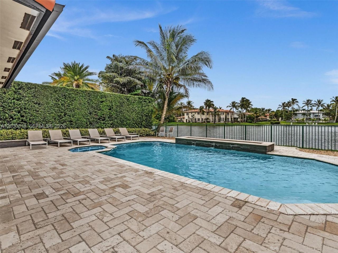 8052 NW 161st Ter, Miami Lakes, FL 33016 Photo