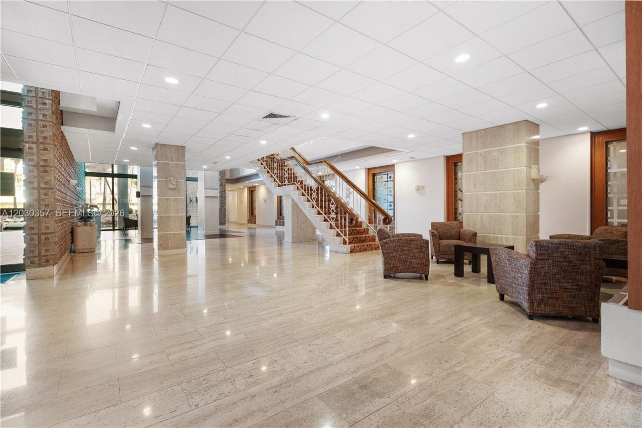 2899 Collins Ave , Unit 642, Miami Beach, FL 33140 Photo