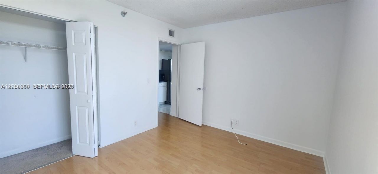 3300 NE 191st St , Unit 818, Aventura, FL 33180 Photo