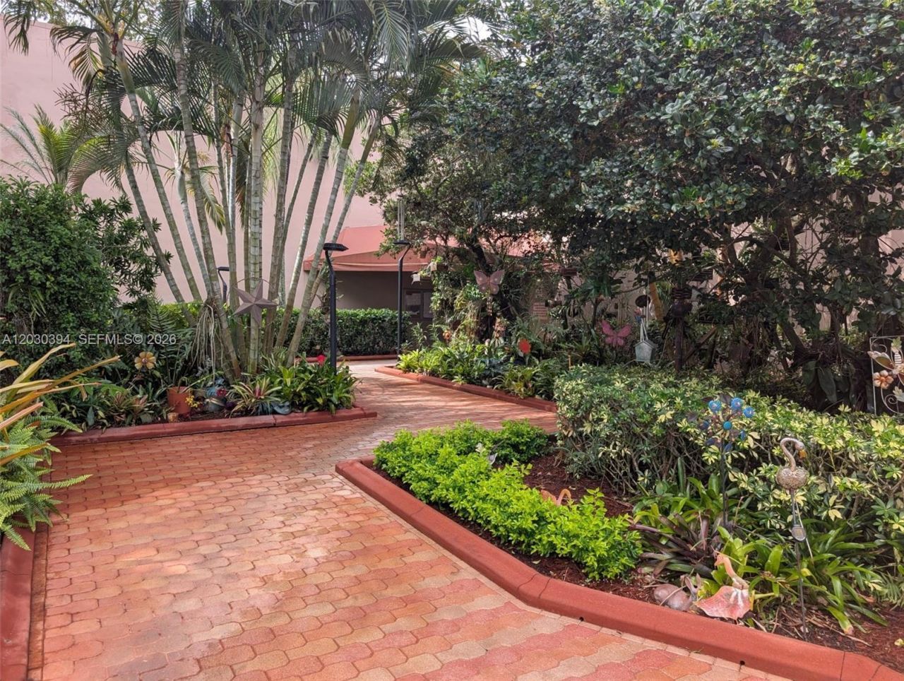 1300 NW 122nd Ter , Pembroke Pines, FL 33026 Photo