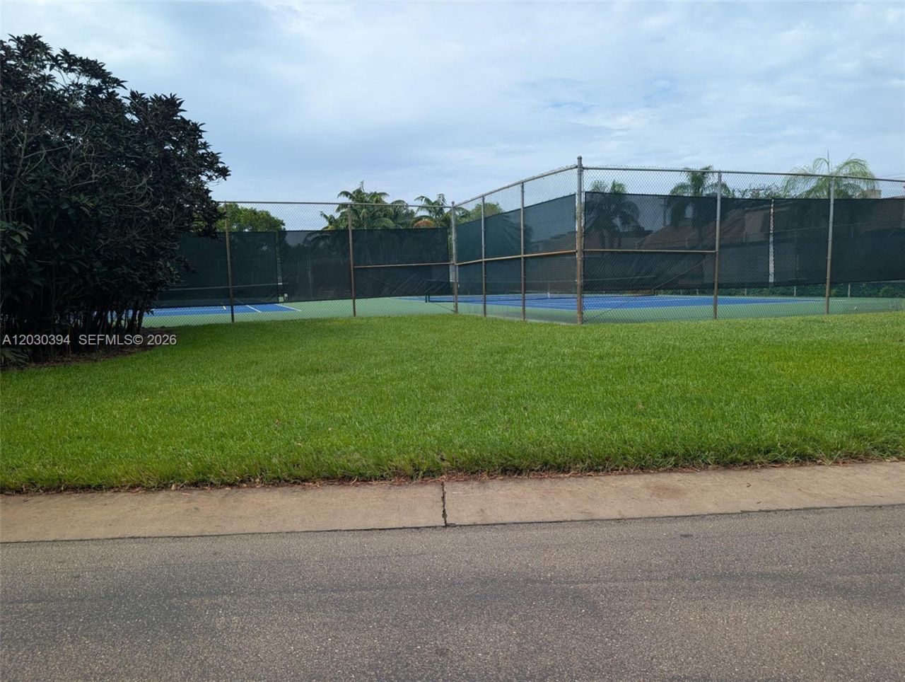 1300 NW 122nd Ter , Pembroke Pines, FL 33026 Photo